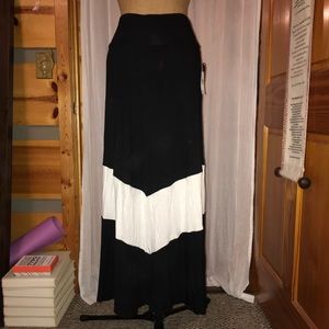 Block and White skirt